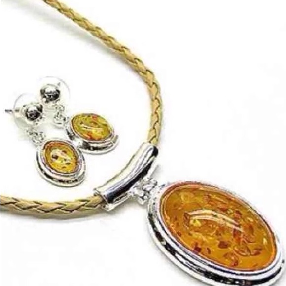 Bella Shaye amber colored jewelry set - Picture 7 of 7